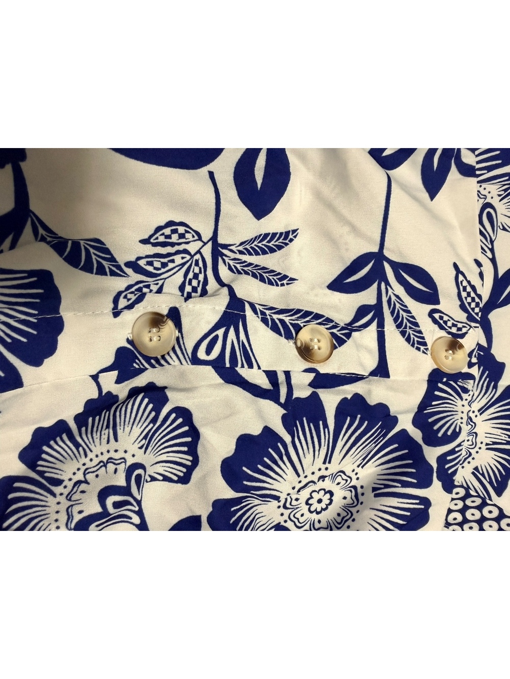 Tropical Vacay Rdy Women's Blue and White Floral Print Romper with Button Detail - Picture 5 of 8